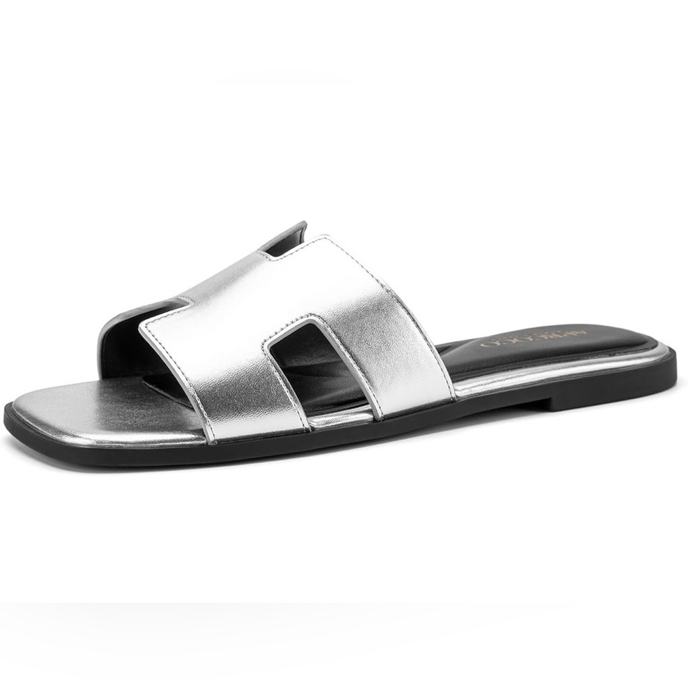 NIB APRCOCO Women's Flat Sandals
Classic H-Band Flats Sandals, Size 7.5 - Picture 6 of 7